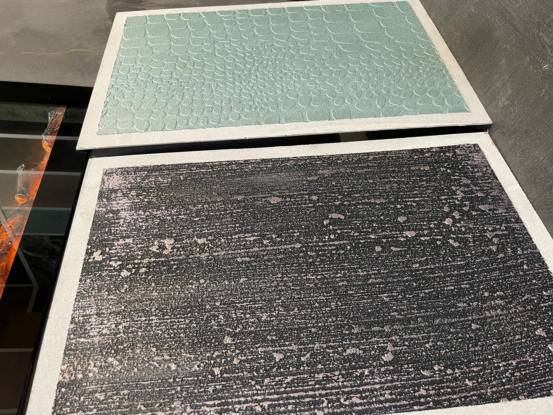 Hands of Luxury showroom met Gocce D'Oro wandpanelen